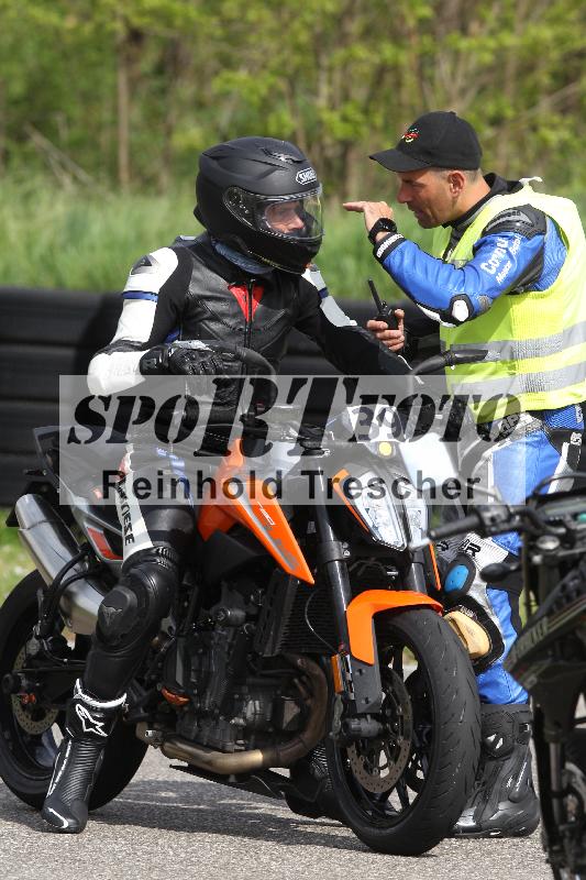 Archiv-2025/10 23.04.2025 Cornu Master School ADR/rot-rouge/39